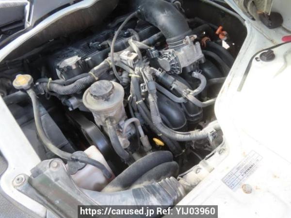 Used 2004 AT toyota hiace-van TRH112V Image[9]