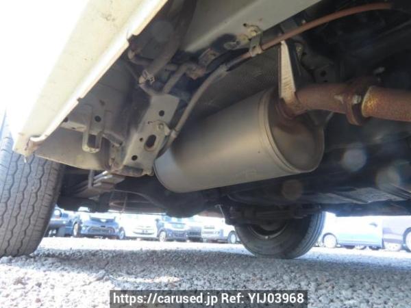 Used 2004 AT toyota hiace-van KDH205K Image[32]