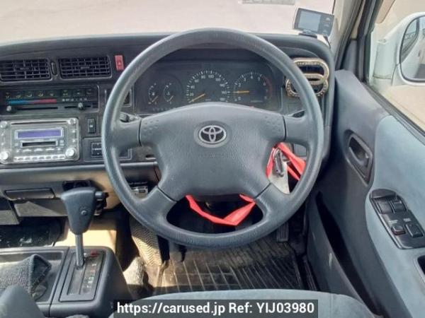 Used 2003 AT toyota regiusace-van RZH112V Image[17]