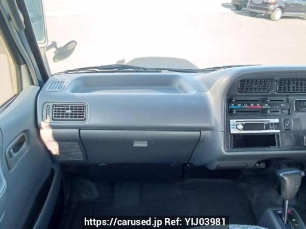 Used 2002 AT toyota regiusace-van RZH112K Image[16]