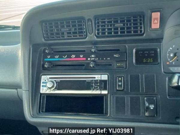 Used 2002 AT toyota regiusace-van RZH112K Image[17]