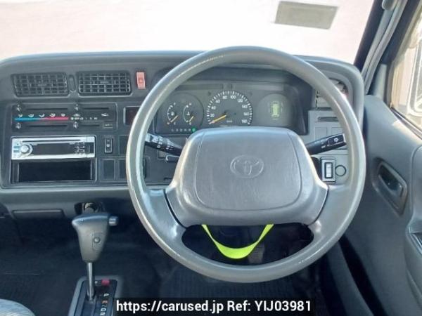 Used 2002 AT toyota regiusace-van RZH112K Image[18]