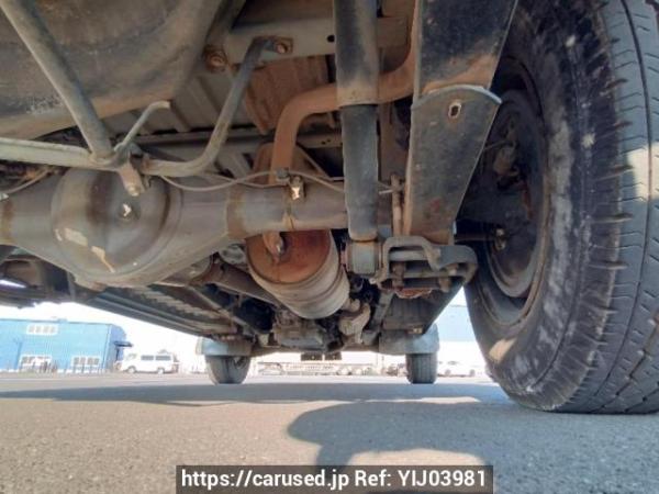 Used 2002 AT toyota regiusace-van RZH112K Image[36]