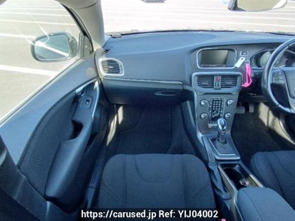 Used 2014 AT volvo v40 MB4164T Image[16]