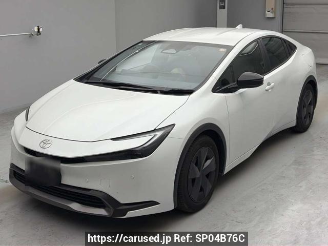 2024 Toyota Prius ZVW60