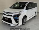 Toyota Voxy ZWR80W