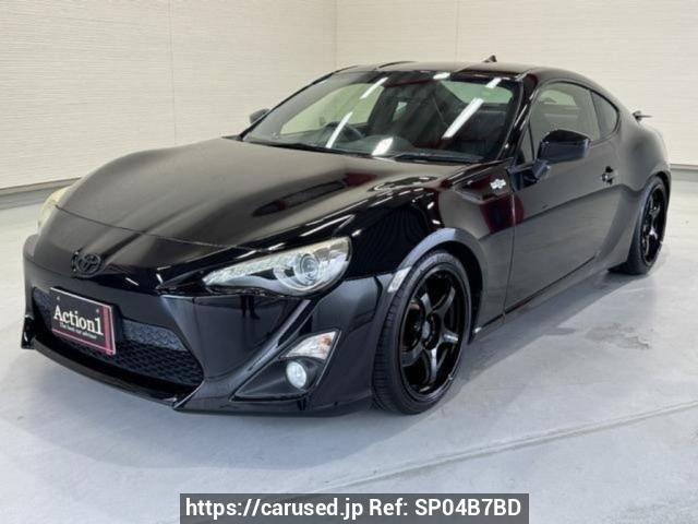 Buy Used 2014 Toyota 86 ZN6 (SP04B7BD) - Carused.jp