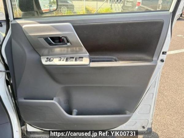 Used 2009 AT toyota voxy ZRR70W Image[17]
