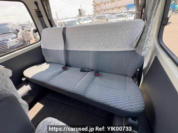 Used 2000 AT toyota hiace-wagon RZH111G Image[17]