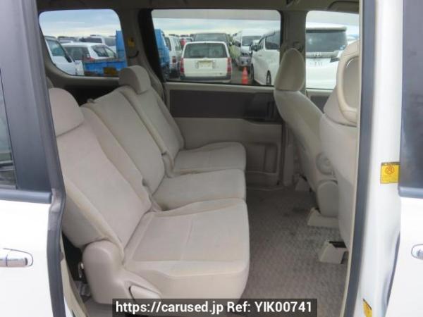 Used 2010 AT toyota noah ZRR70G Image[17]