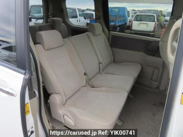 Used 2010 AT toyota noah ZRR70G Image[18]