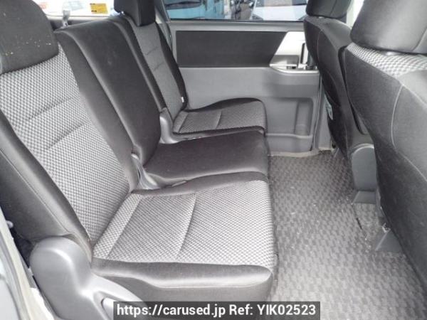 Used 2007 AT toyota noah ZRR75W Image[13]