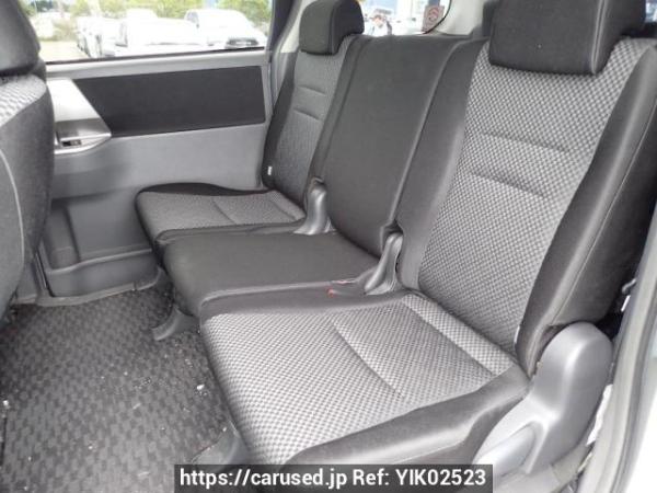 Used 2007 AT toyota noah ZRR75W Image[14]
