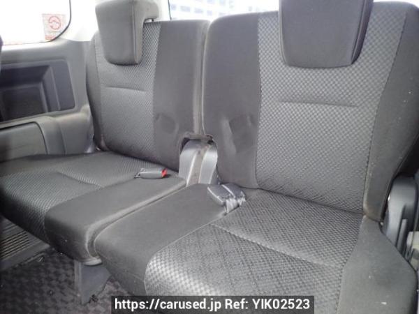 Used 2007 AT toyota noah ZRR75W Image[15]