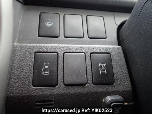 Used 2007 AT toyota noah ZRR75W Image[26]