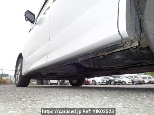 Used 2007 AT toyota noah ZRR75W Image[36]