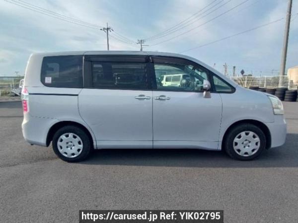 Used 2009 AT toyota noah ZRR70G Image[7]