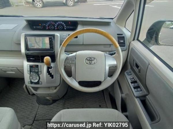 Used 2009 AT toyota noah ZRR70G Image[20]
