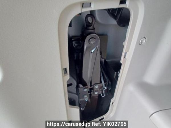 Used 2009 AT toyota noah ZRR70G Image[43]
