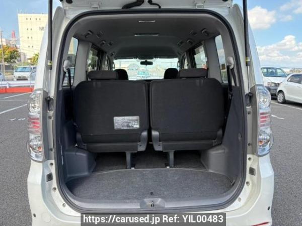 Used 2010 AT toyota voxy ZRR70W Image[8]