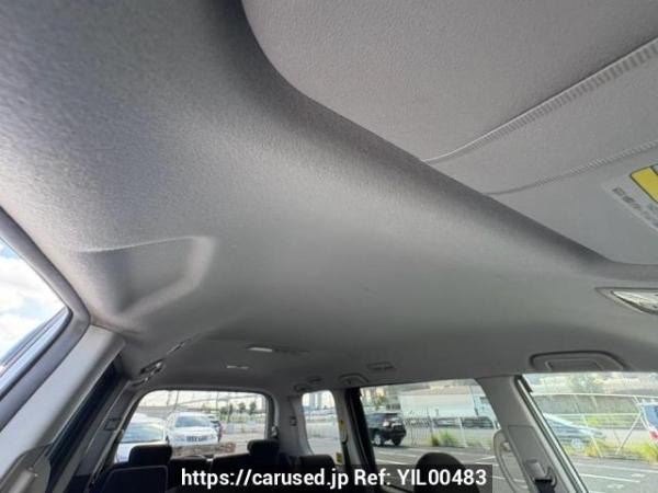 Used 2010 AT toyota voxy ZRR70W Image[18]