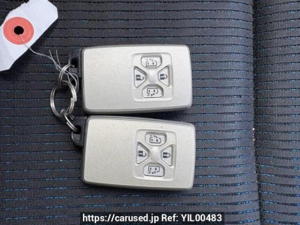 Used 2010 AT toyota voxy ZRR70W Image[31]