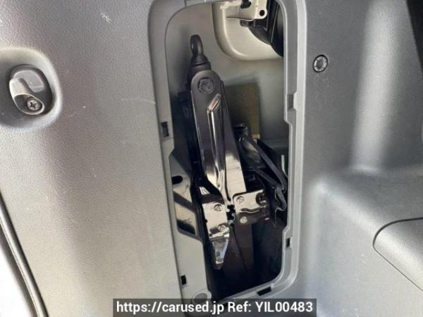 Used 2010 AT toyota voxy ZRR70W Image[47]