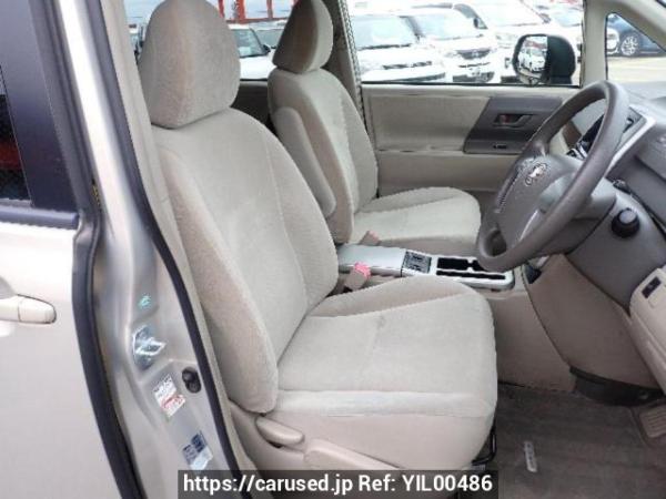Used 2010 AT toyota noah ZRR70G Image[9]