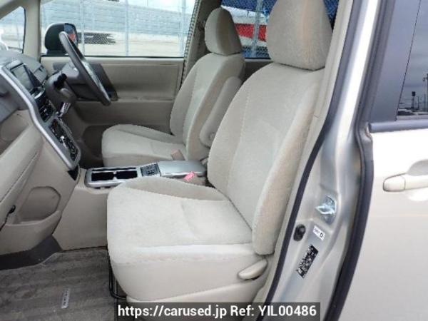 Used 2010 AT toyota noah ZRR70G Image[10]