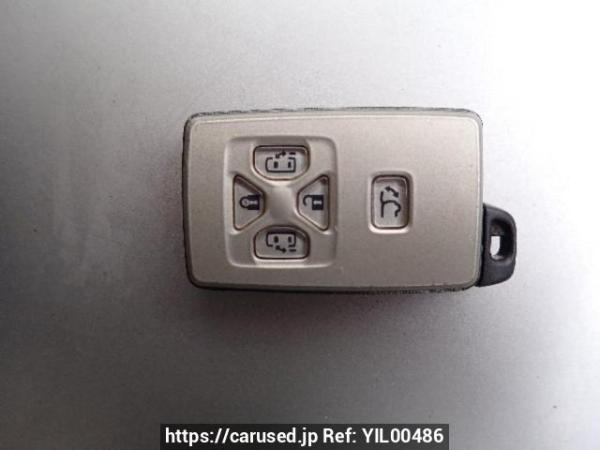 Used 2010 AT toyota noah ZRR70G Image[30]