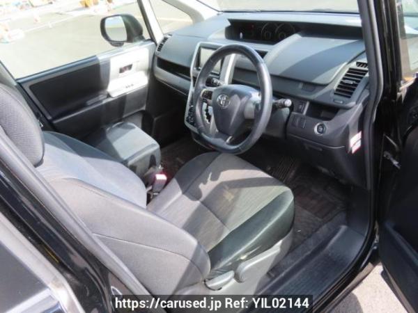 Used 2010 AT toyota noah ZRR70W Image[12]