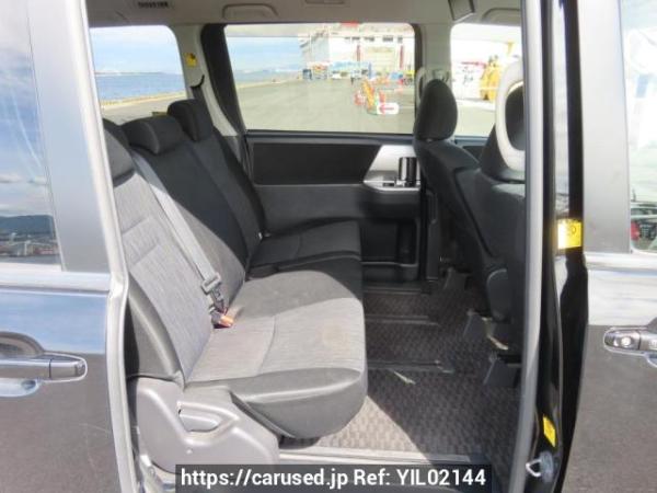 Used 2010 AT toyota noah ZRR70W Image[16]