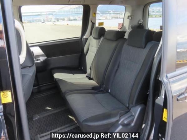 Used 2010 AT toyota noah ZRR70W Image[19]
