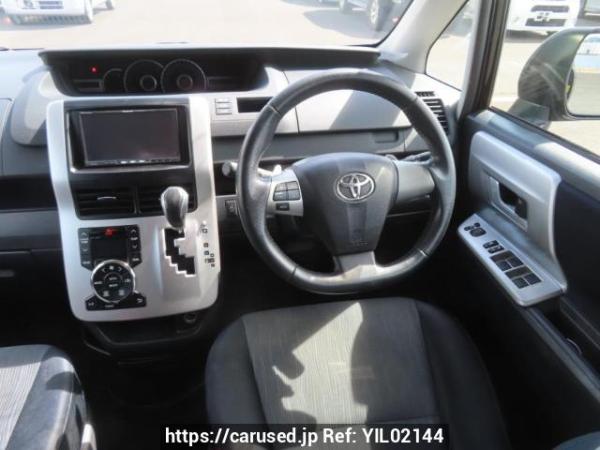 Used 2010 AT toyota noah ZRR70W Image[25]