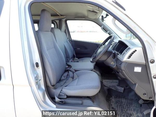 Used 2005 AT toyota regiusace-van KDH200V Image[13]