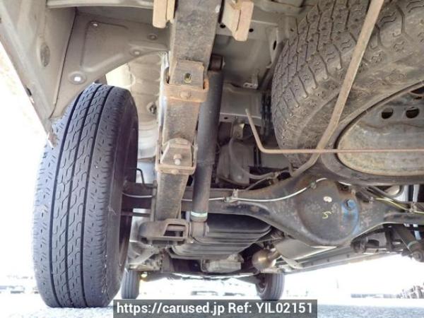 Used 2005 AT toyota regiusace-van KDH200V Image[38]