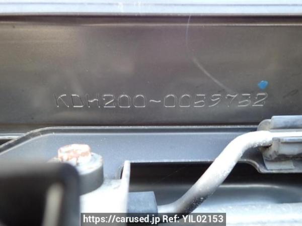 Used 2006 AT toyota regiusace-van KDH200V Image[12]