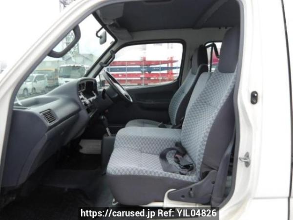 Used 2000 AT toyota regiusace-van RZH112V Image[12]