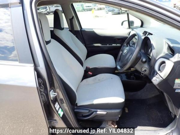 Used 2013 AT toyota vitz KSP130 Image[12]