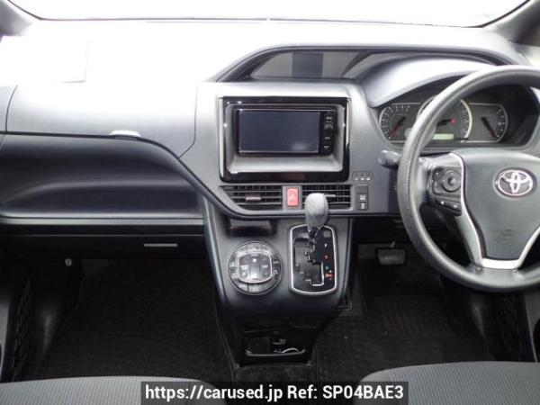 Used 2015 AT toyota noah ZRR80G Image[16]