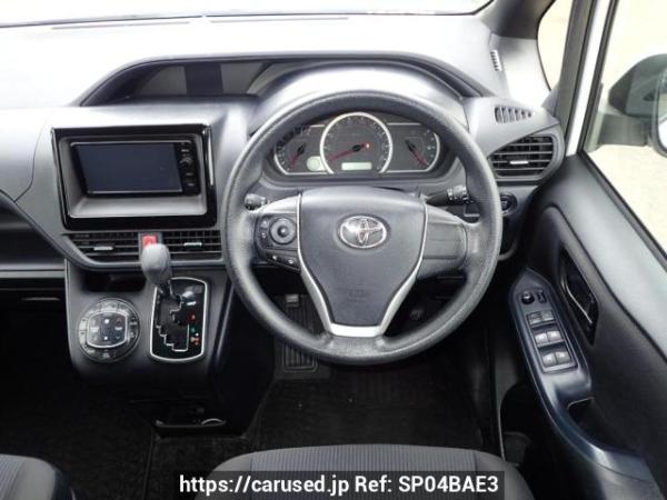 Used 2015 AT toyota noah ZRR80G Image[18]