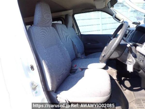 Used 2005 AT toyota hiace-van KDH200V Image[9]