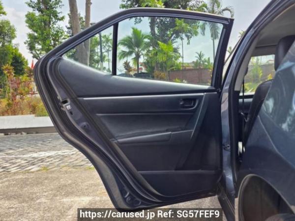 Used 2016 CVT toyota corolla-altis null Image[16]