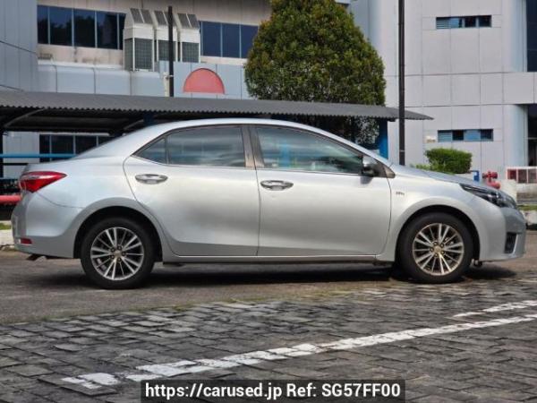 Used 2016 CVT toyota corolla-altis null Image[6]