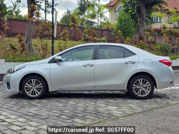 Used 2016 CVT toyota corolla-altis null Image[9]