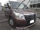 Toyota Noah ZWR80G