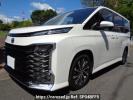Toyota Voxy ZWR90W