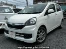 Daihatsu Mira e:S LA300S