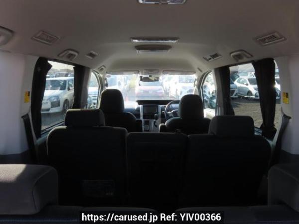Used 2009 AT toyota voxy ZRR70W Image[9]