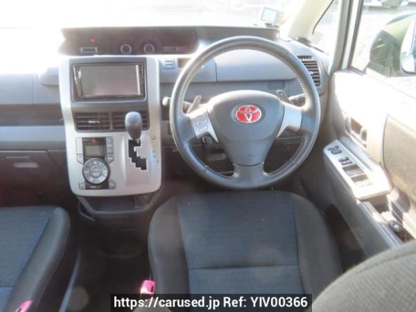 Used 2009 AT toyota voxy ZRR70W Image[25]